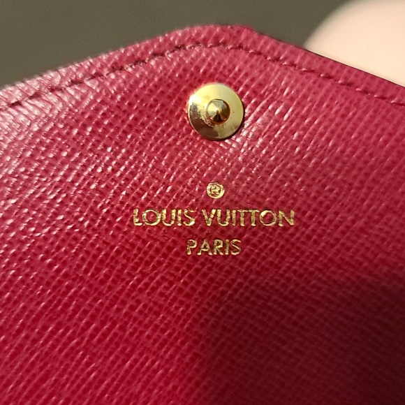 Wallet - Picture 3 of 4